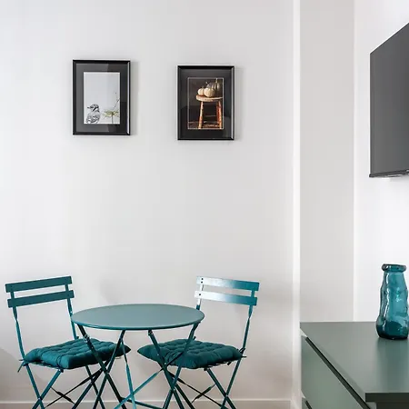 Bright & Functional - 18th Arrondissement דירה