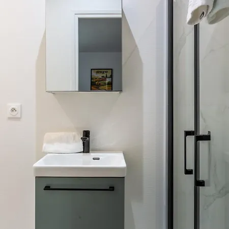 Apartamento Bright & Functional - 18th Arrondissement *